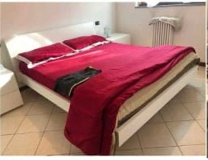 Appartamento bilocale in vendita in Milano