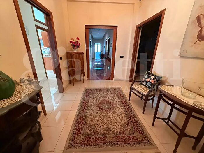 Appartamento in affitto in Via Galvani, Lamezia Terme