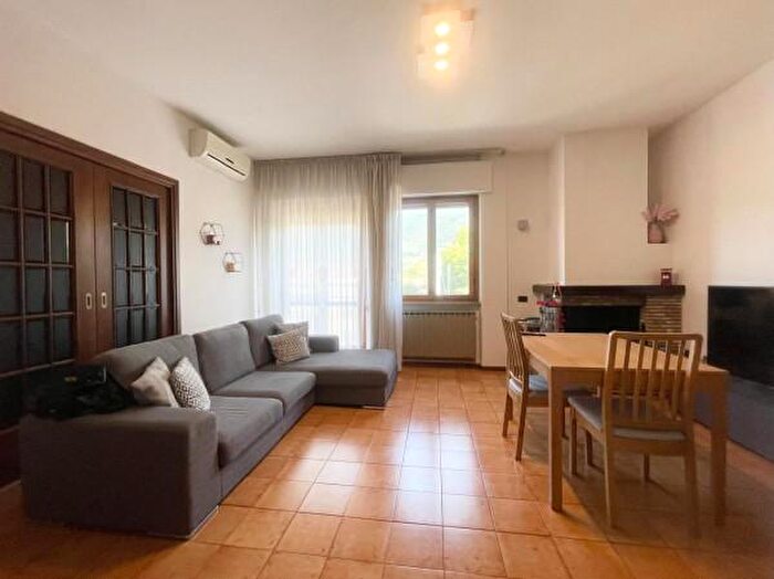 Appartamento quadrilocale in vendita in Via Monte Cimino, Terni