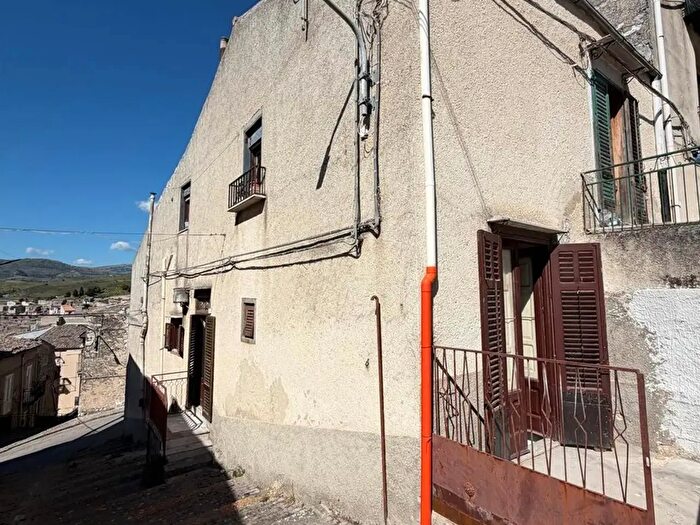 Appartamento quadrilocale in vendita in Chiusa Sclafani