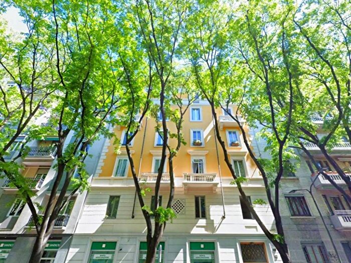 Appartamento trilocale in affitto in Viale Lombardia, Città Studi, Milano