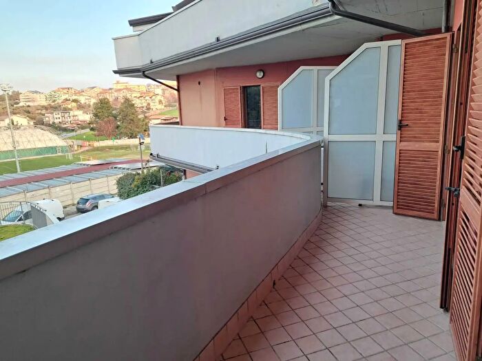 Appartamento quadrilocale in vendita in Via Moscardelli, Castel Frentano