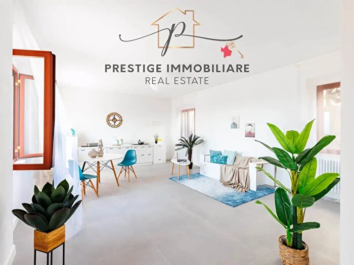 Casa con 5 locali in vendita in Livorno