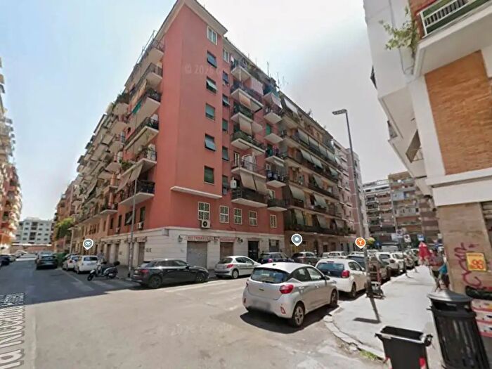 Appartamento trilocale in vendita in Via Riccardo Pitteri, Roma