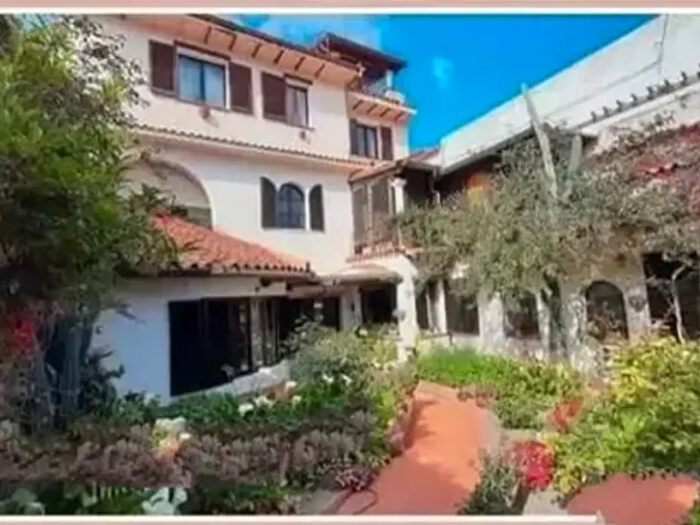 Casa con 6 locali in vendita in Via della Resistenza, Chiaramonti