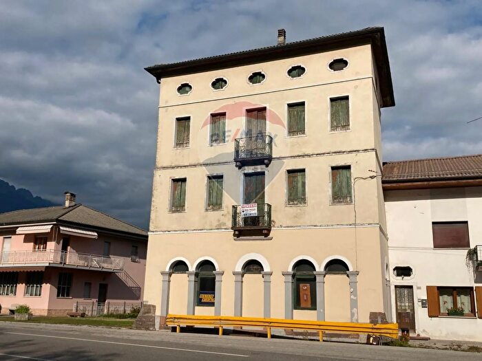 Casa con 9 locali in vendita in Strada Statale, Ponte Nelle Alpi