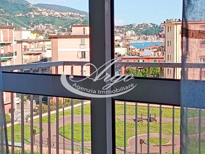 Appartamento trilocale in affitto in SAN TERENZO, Baia Blu Pozzuolo Tre Strade, Lerici