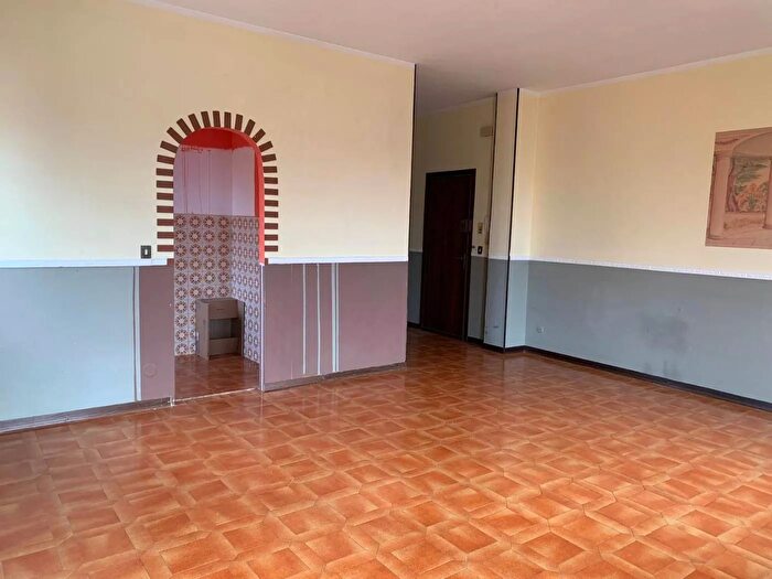 Appartamento quadrilocale in vendita in Via Raffaello Sanzio Mortara, Mortara