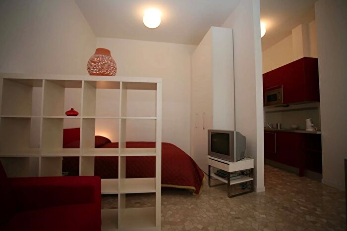 Appartamento monolocale in affitto in Via Giovanni Battista Pergolesi, Milano