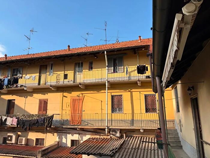 Appartamento trilocale in vendita in Via Magenta, Cornaredo