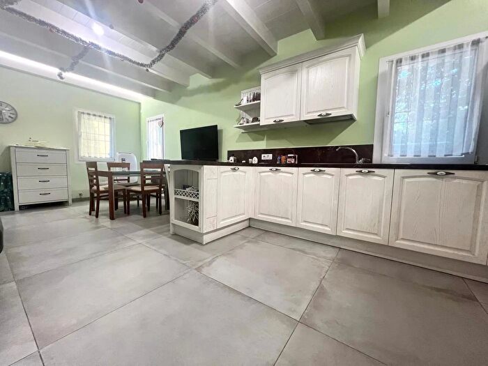 Casa quadrilocale in vendita in Rubiera