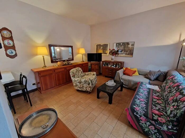 Appartamento trilocale in vendita in Largo Vittorio Veneto, Lainate