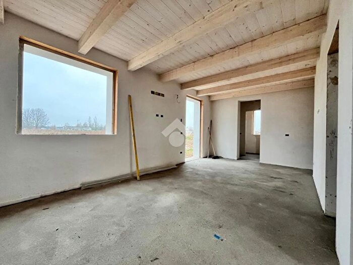 Casa trilocale in vendita in Via Chiavicone, Malalbergo