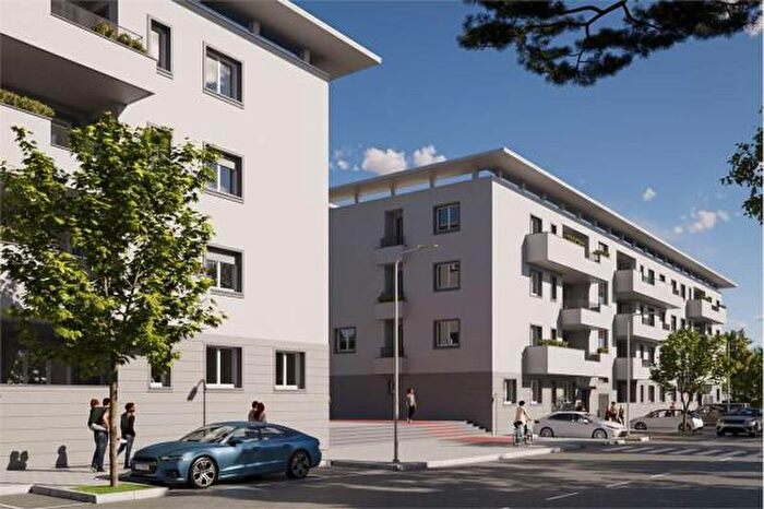 Appartamento trilocale in vendita in Via Villoresi Snc, Somma Lombardo