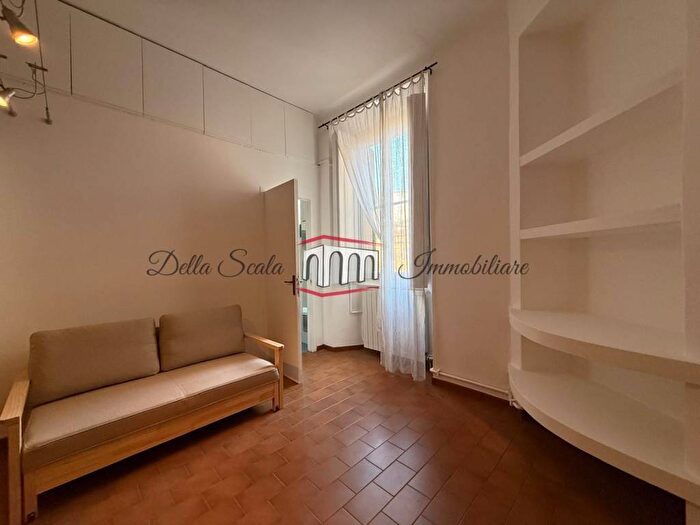 Appartamento monolocale in affitto in Via Sebenico, Isola, Milano