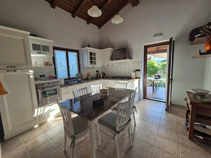 Casa quadrilocale in vendita in Via Salicello, Castelnuovo Magra