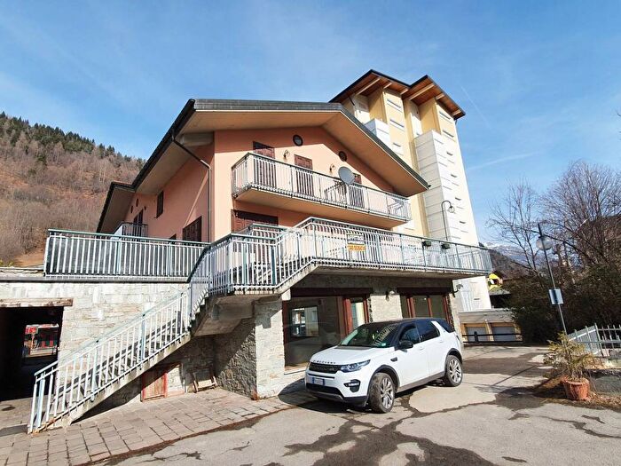 Appartamento trilocale in affitto in Aprica