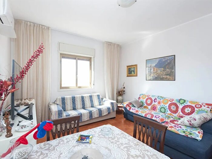 Appartamento quadrilocale in vendita in Via Regione Siciliana, Mascalucia