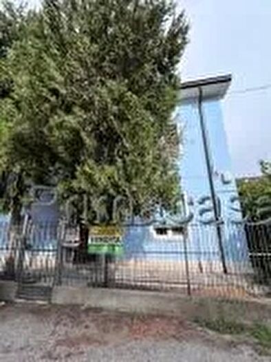 Casa con 5 locali in vendita in Novellara