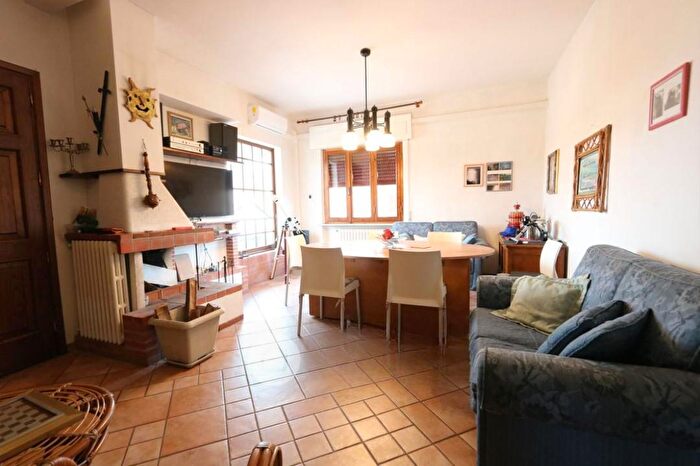 Appartamento con 6 locali in vendita in G E M Polidori, Bientina