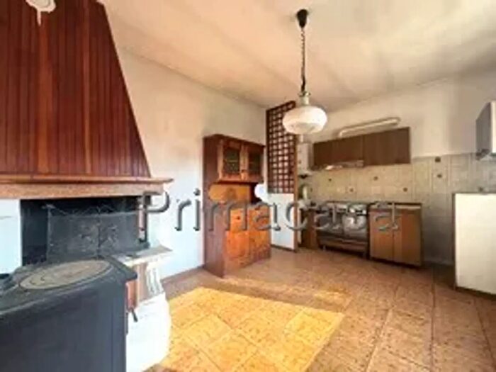 Appartamento quadrilocale in vendita in Via Via, Montecchia Di Crosara