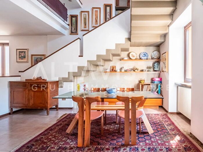 Appartamento quadrilocale in vendita in Via Santuario, Rezzato