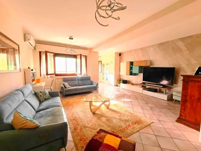 Appartamento con 5 locali in vendita in Zona San Michele, Certaldo