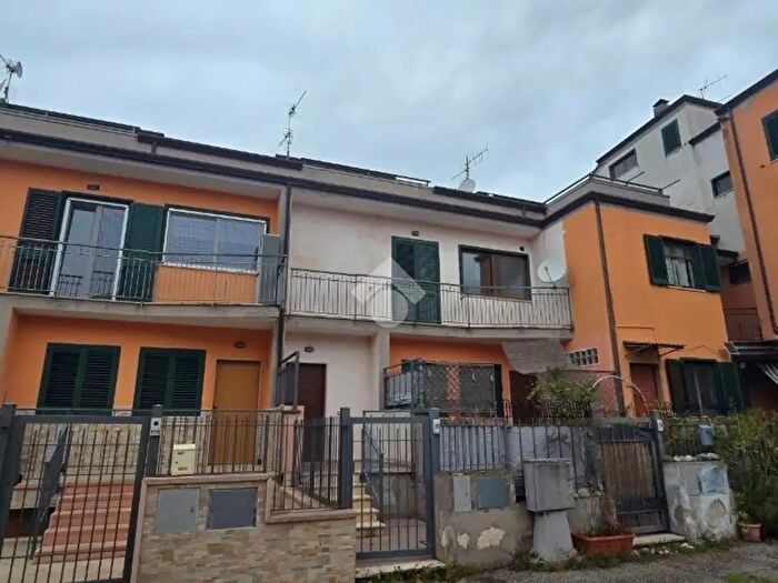 Appartamento quadrilocale in vendita in Via Tempone Chiarasso, Castelnuovo Cilento