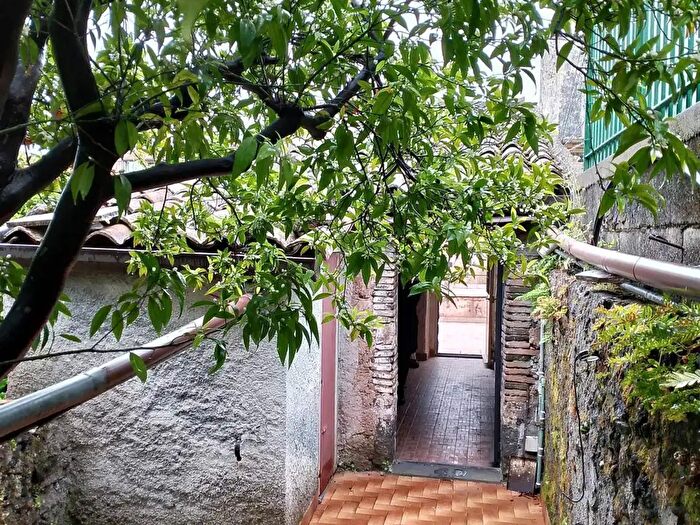 Casa bilocale in vendita in Aci SantAntonio
