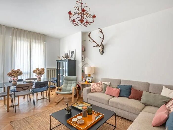 Appartamento trilocale in vendita in Via Augusto Anfossi, Milano
