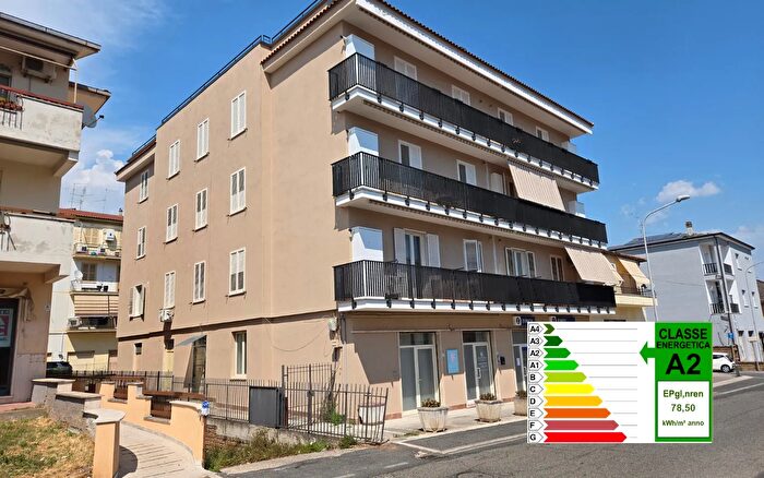 Appartamento trilocale in vendita in Via Falisca, Civita Castellana