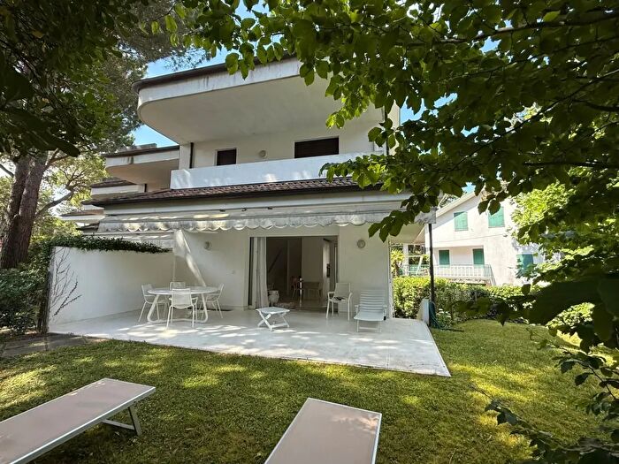 Casa con 6 locali in vendita in Arco della Luna, Lignano Sabbiadoro