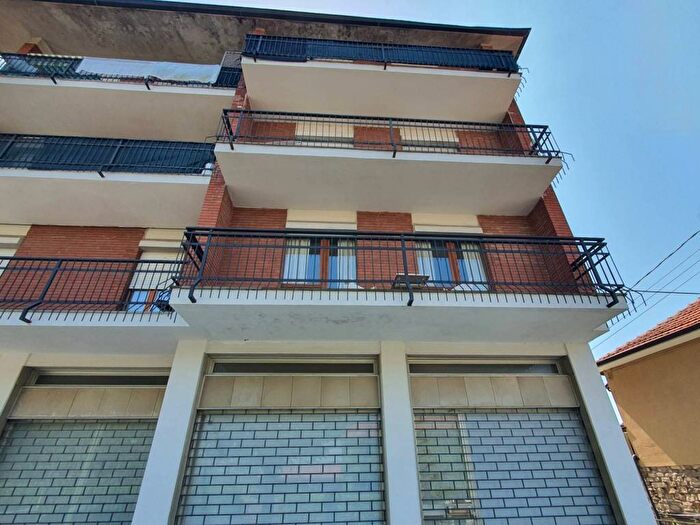 Appartamento quadrilocale in affitto in Corso Paolo della Valle, Centro, Bossolasco