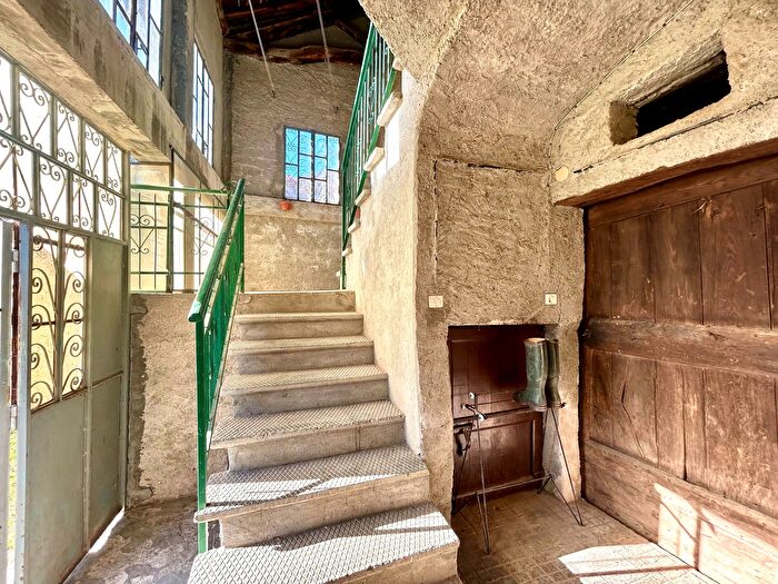 Casa quadrilocale in vendita in Località Porenca Sottana, Garessio