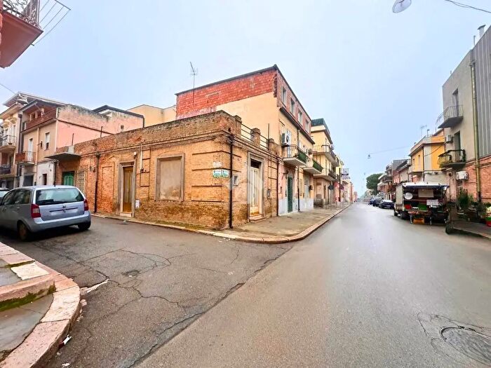 Casa quadrilocale in vendita in Via Aurelio Saffi, San Severo