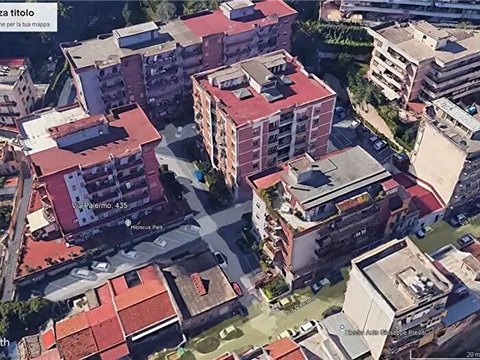Appartamento quadrilocale in vendita in Via Palermo, Messina