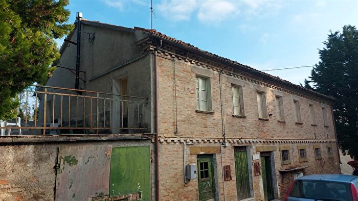 Casa con 8 locali in vendita in Contrada San Vito, Ostra Vetere