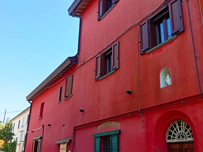 Casa con 5 locali in vendita in Casciana Terme Lari