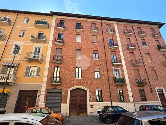Appartamento quadrilocale in vendita in Via Pietrino Belli, Torino