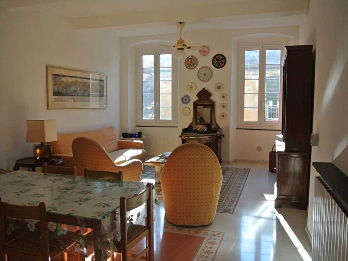 Appartamento trilocale in affitto in Via Martiri della Liberazione, Centro Storico, Chiavari