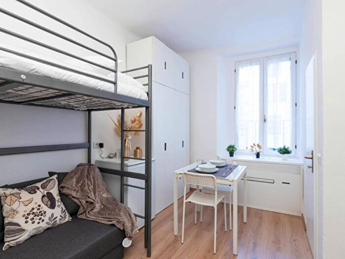 Appartamento monolocale in affitto in Via Galeazzo Alessi, Corso Genova, Milano