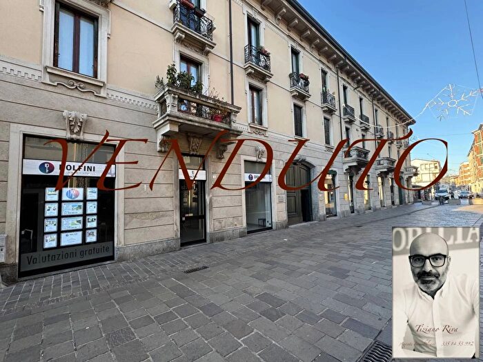 Appartamento bilocale in vendita in Via Federico Confalonieri Villasanta, Villasanta