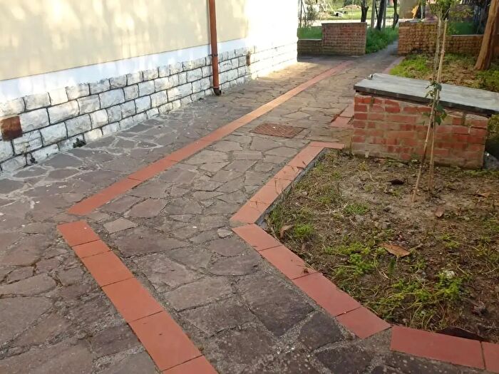 Casa con 8 locali in vendita in Pisa