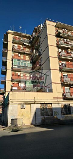 Appartamento quadrilocale in vendita in Via Mascalucia N, Siracusa