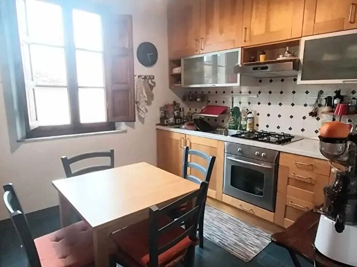 Appartamento quadrilocale in affitto in Calci