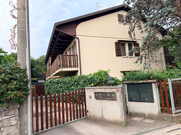 Appartamento con 5 locali in vendita in Via Sistiana K, Duino Aurisina