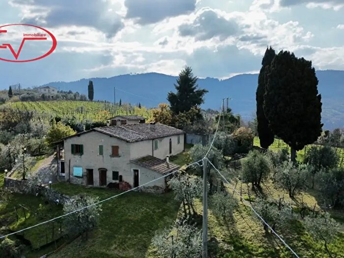 Casa con 5 locali in vendita in Via Chiantigiana, Cavriglia