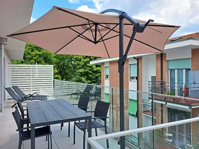 Appartamento bilocale in affitto in Via Bellinzona, Nino Bixio, Como