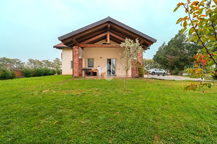 Casa trilocale in vendita in Via Lavoresco, Caselle Torinese