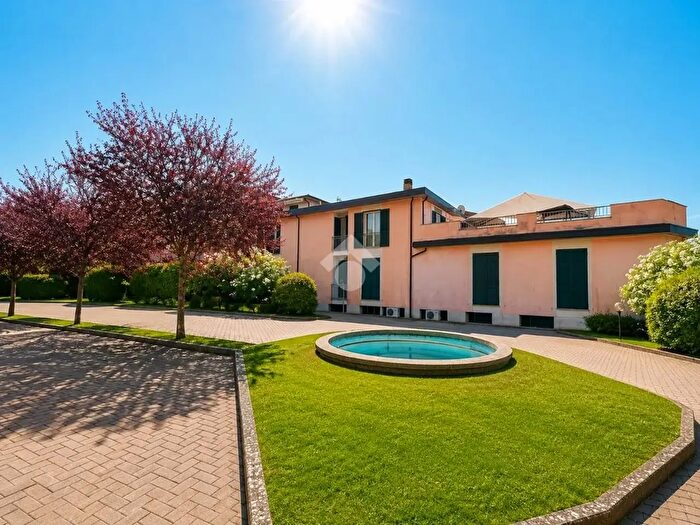 Appartamento bilocale in vendita in Via Filippo Guerrireri, Licciana Nardi